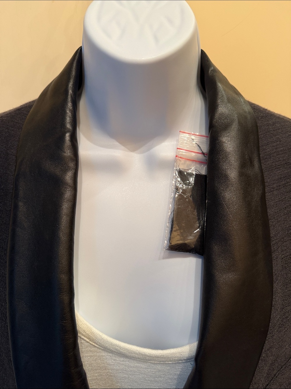 NWT Yves Saint Laurent 2009 Runway Tuxedo Blazer Leather Lapel Gray F42 - Picture 6 of 16